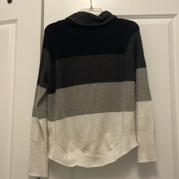 Turtleneck - Picture 2 of 2